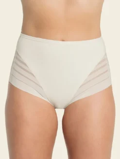 Braga faja clásica con control moderado de abdomen y bandas en tul Leonisa 012903